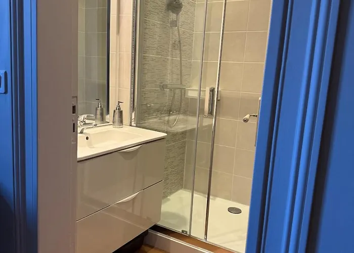 De Charme Avec Grande Terrasse - Proche *